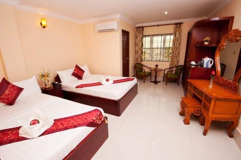Mittapheap Hotel Kampot Zimmer foto