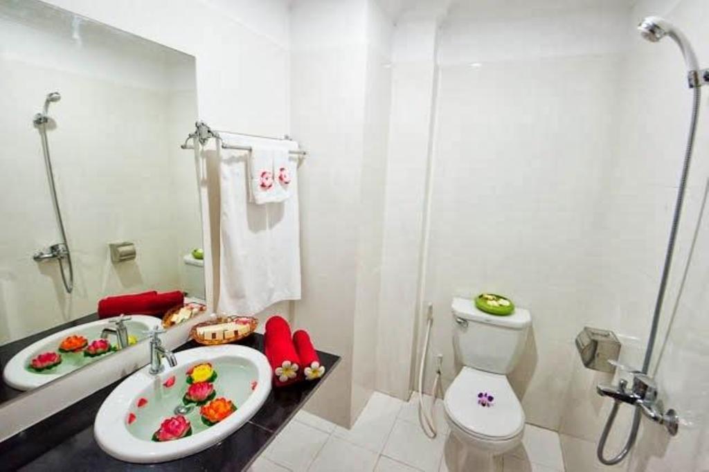 Mittapheap Hotel Kampot Zimmer foto